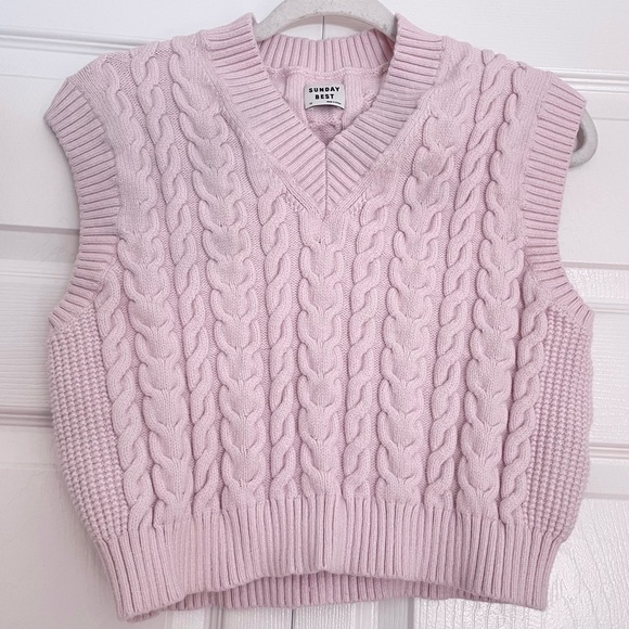 Aritzia Sunday Best winston Pink sweater vest - Picture 1 of 9